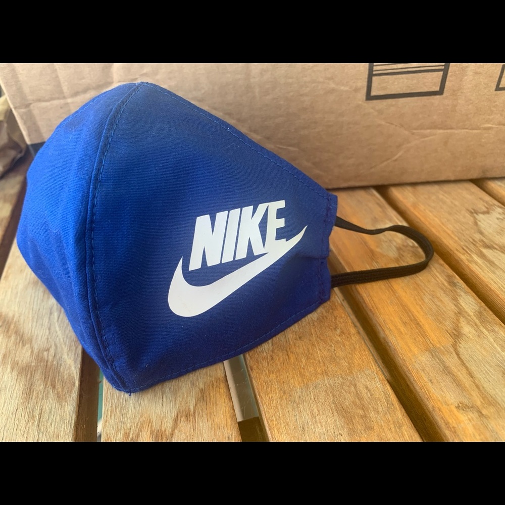 Nike mask
